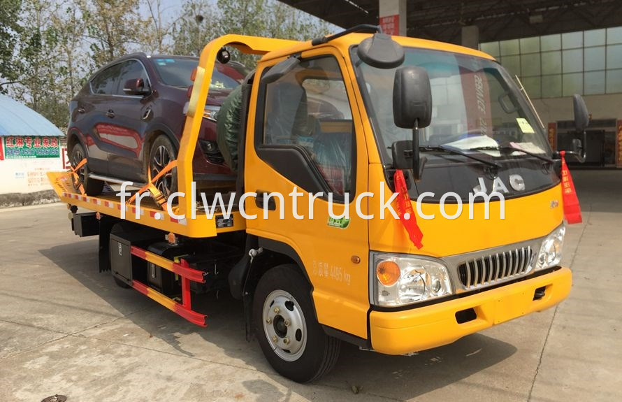 wheel lift towing vehicles 3